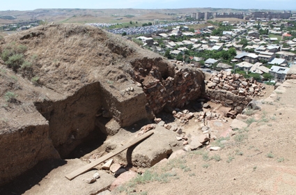Armenian-French archeological expedition to restart excavations in Erebuni