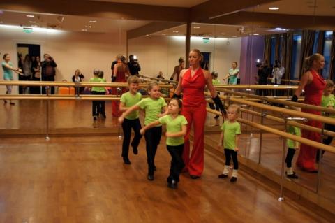 Anastasia Volochkova opens fine arts centre in Yerevan