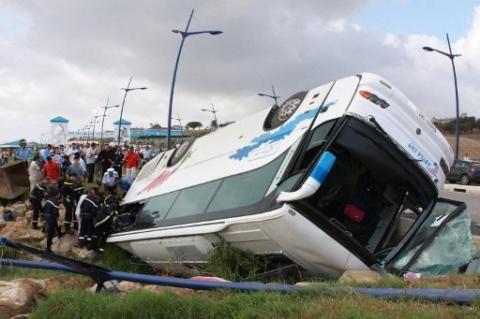 В Марокко перевернулся пассажирский автобус, погибли 12 человек