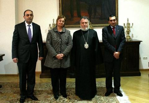 Գարեգին Բ-ն ընդունել է Ուրուգվայի Զբոսաշրջության և սպորտի հայազգի նախարարին 