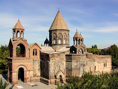 Etchmiadzin donates USD 100 thousand to Armenian schools in Syria