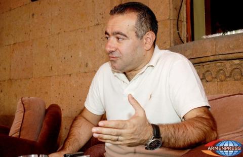 Armenian Cause France Committee expects Hollande to arrive in Armenia not “empty-handed”