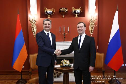 Tigran Sargsyan summarizes results for meeting with his Russian counterpart