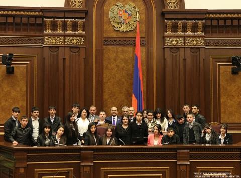 Ararat Village pupils hosted in Parliament
