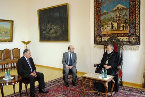 Catholicos of All Armenians received Ambassador of Iraq