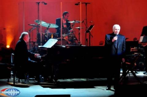 Charles Aznavour is 90 years old:  Legendary chansonnier will celebrate his birthday in Germany