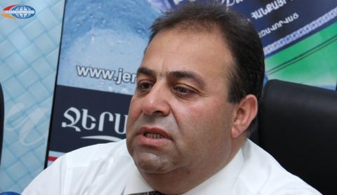 Tajat Vardapetyan who defeated Carlsen , had thought about becoming chess-player, but had chosen another direction