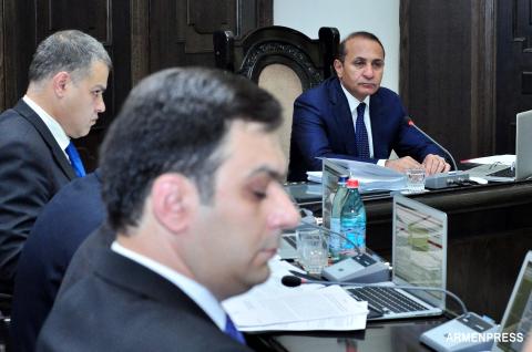 Վարչապետն առաջարկեց գարնանացանի ավելացած սերմացուն բաժանել գյուղացիներին