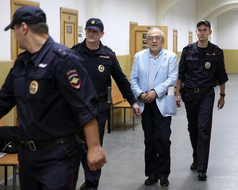 Levon Hayrapetyan to stay under arrest