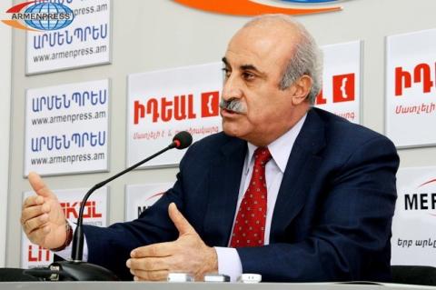 Խոսրով Հարությունյանը կարծում է, որ ժողովուրդը գործիք է եռյակի ձեռքին