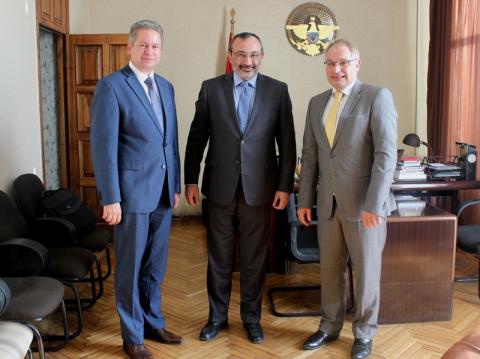 NKR Foreign Minister receives Honorary Consul of Armenia in Hessen and Landrat of Bergstrasse