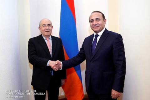 Hovik Abrahamyan receives President of Cypriot House of Representatives