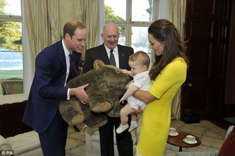 Prince George’s gift list includes Obama bear