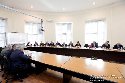 Под председательством Овика Абрамяна состоялось заседание совета Экономического университета