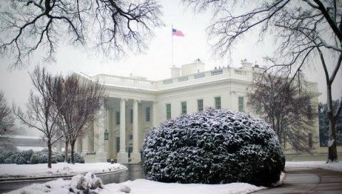 Президент США ввел санкции против семи членов правительства Венесуэлы 