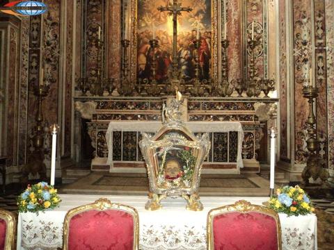 Relics of Saint Gregory the Illuminator returned to Naples: a cross-stone erected