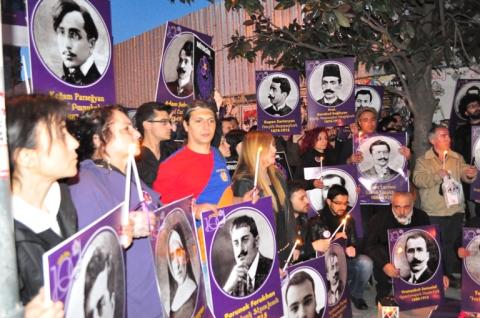 Ստամբուլում փողոցները լուսավորվեցին Ցեղասպանության զոհերի հիշատակի համար վառված մոմերով, կայացավ քայլերթ