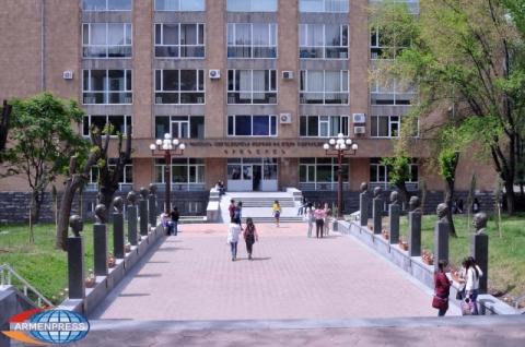 В ЕГУ открытие Аллеи благодарности, где установлены 12 бюстов известных иностранных деятелей, оказавших армянам различного рода помощь во время Геноцида