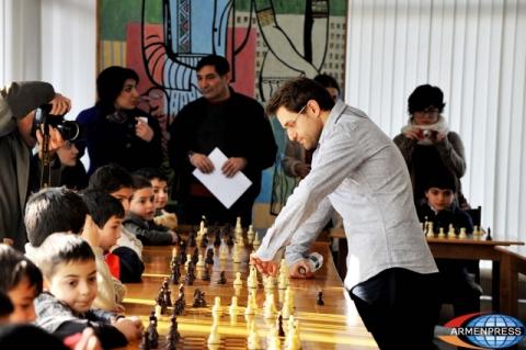 Levon Aronian – 8th in the world