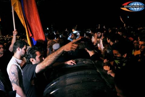 Police checked if there were stones in Baghramyan Avenue’s rubbish bins