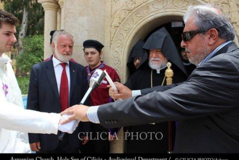 Անթիլիասում Արամ Ա կաթողիկոսը վառել է Համահայկական 6-րդ խաղերի ջահը