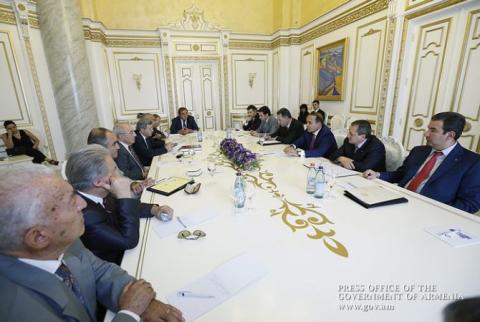 Aviation Development Agenda Discussed in Government