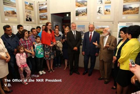 Lebanese Armenian presents exclusive collection to Karabakh museum