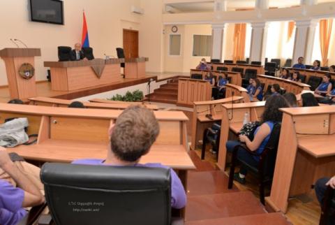 Համազգային հայ կրթական միության սաները հյուրընկալվել են Արցախի ԱԺ-ում