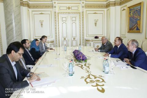Hovik Abrahamyan receives Director of Export Development Bank of Iran