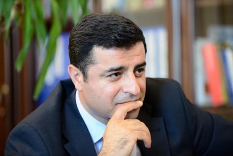 Դեմիրթաշը դատական գործ է հարուցել Էրդողանի և Դավութօղլուի դեմ