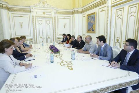 Government discusses aviation development