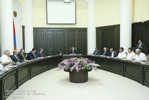 Prime Minister instructs relevant officials to provide all farmers with water without delay