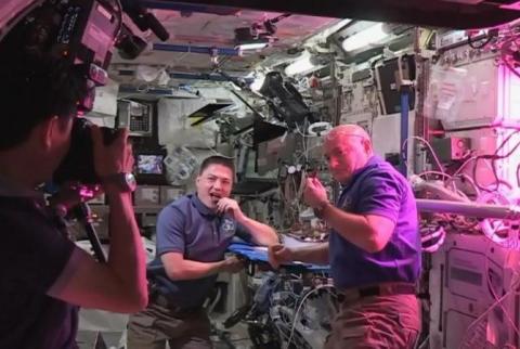 Космическая еда: астронавты съели впервые выращенный на МКС салат