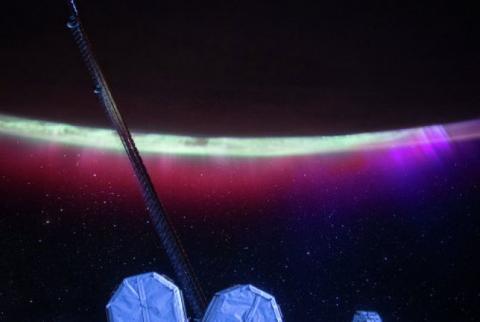 Полярное сияние сфотографировали с борта МКС