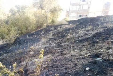 В Гегаркунике от выстрела противника возгорелся пожар