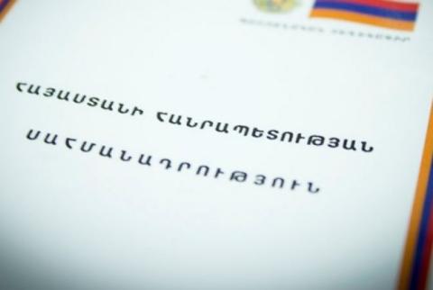 Commission on Constitutional Reforms submits draft amendments of Constitution to President