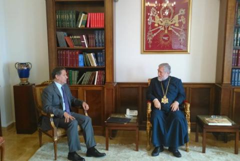 Արամ Ա-ն ընդունել է Լիբանանում Հունաստանի նորանշանակ դեսպանին