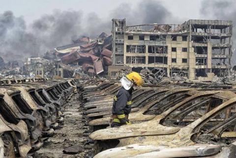 Число жертв взрыва в китайском Тяньцзине достигло 150 человек
