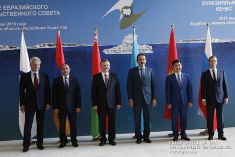 Eurasian Intergovernmental Council session starts in Grodno