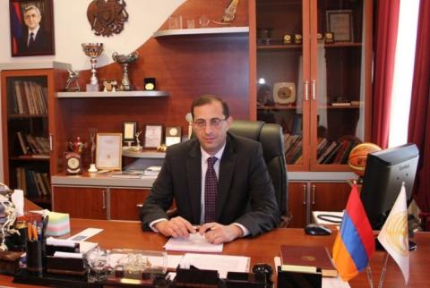 Габриэл Казарян поздравил Артура Алексаняна с сохранением титула чемпиона мира