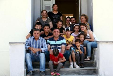 Tovmasyan family fleeing IS attacks in Kobanî settles in Silikyan district