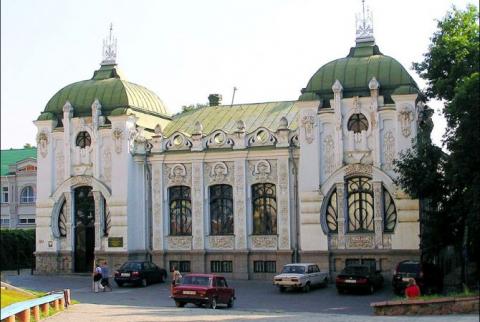 В Кировограде установлен хачкар, посвященный  100-летию Геноцида армян