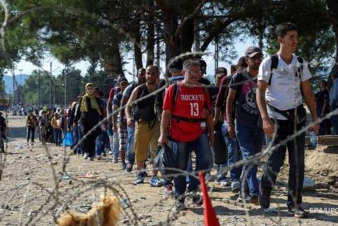 Facebook to fight anti-refugee hate speech