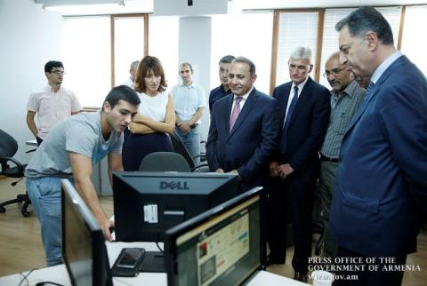 Government ready to discuss reasonable proposals to support newly established IT companies