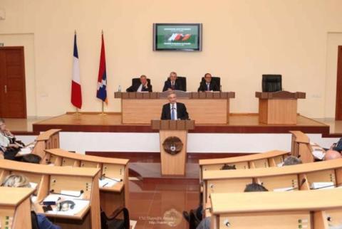 Աշոտ Ղուլյանը բարձր է գնահատել Ֆրանսիայի քաղաքական ու խորհրդարանական շրջանակների հետ Արցախի հարաբերությունները