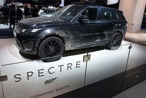 Creators of new “Bond” break record in smashing up cars