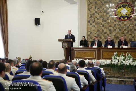 Премьер-министр Армении поздравил сотрудников Следственного комитета с профессиональным праздником