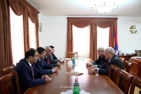 Արցախի վարչապետը Երվանդ Զախարյանի հետ քննարկել է էներգետիկ համակարգերի զարգացման հեռանկարները