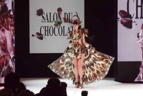 Chocolate dresses presented at Paris