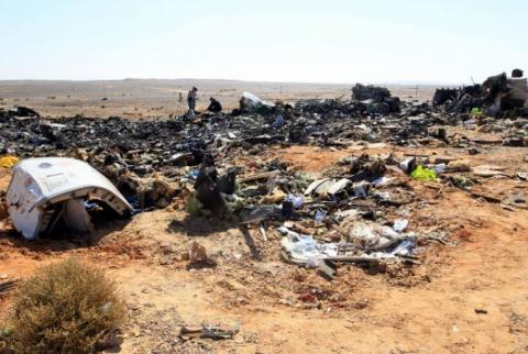 في مكان تحطّم الطائرة الروسية تمّ العثور على قطع غير تابعة لهيكلها